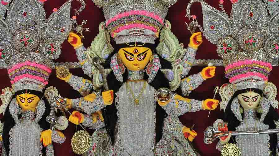 From Rajasthan to Mysore, Kolkata Puja pandals offer glimpse of pan-India tourism hotpots