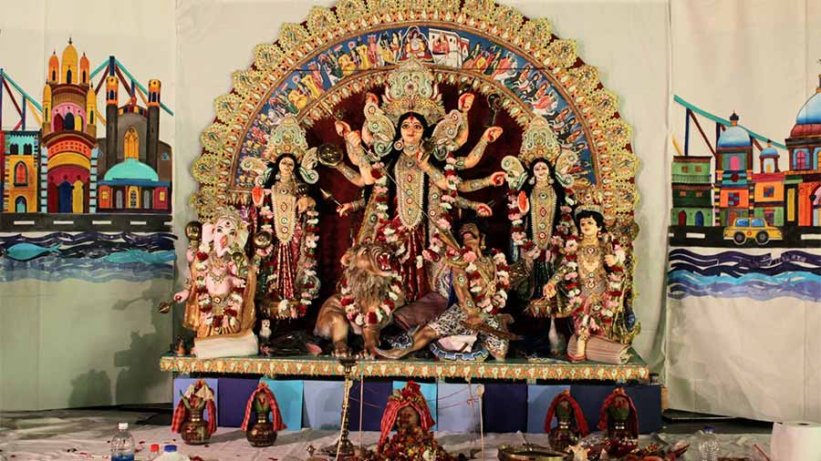 A glimpse of a Durga Puja in Illinois