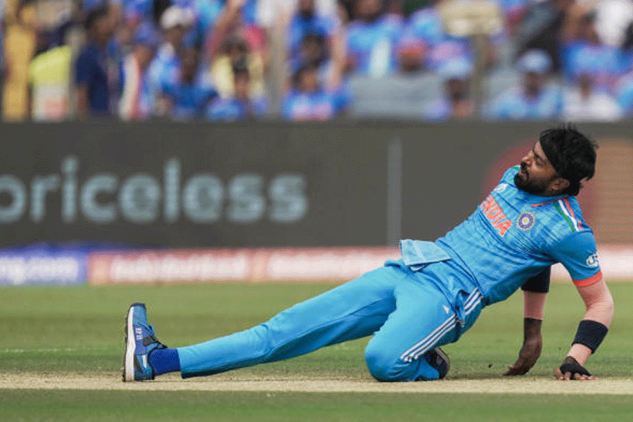 Ankle injury rules Hardik Pandya out of World Cup, Prasidh Krishna to