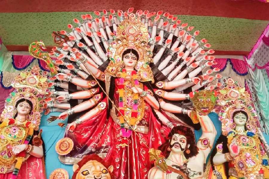 100-Handed Durga Idol Installed in Sunderbans to Pray for Jobs