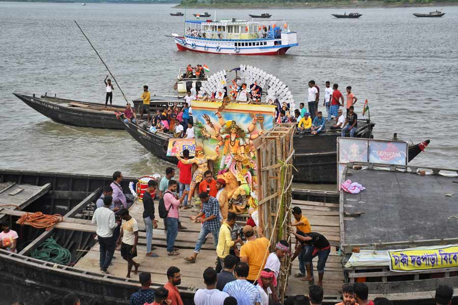 More idols of goddess Durga and her children are propped on adjacent country boats at Taki. Each pair of boats carry each idol to the middle of the river before immersing it. The unique spectacle is extremely popular among tourists on both the Indian and Bangladesh sides. But this year, a drastic drop was witnessed in the number of Durga idols being brought to the river from the Bangladesh side. The Indian side, though, maintained good footfall of tourists and hotels, lodges and resorts on the riverbank reporting massive bookings for accommodation 