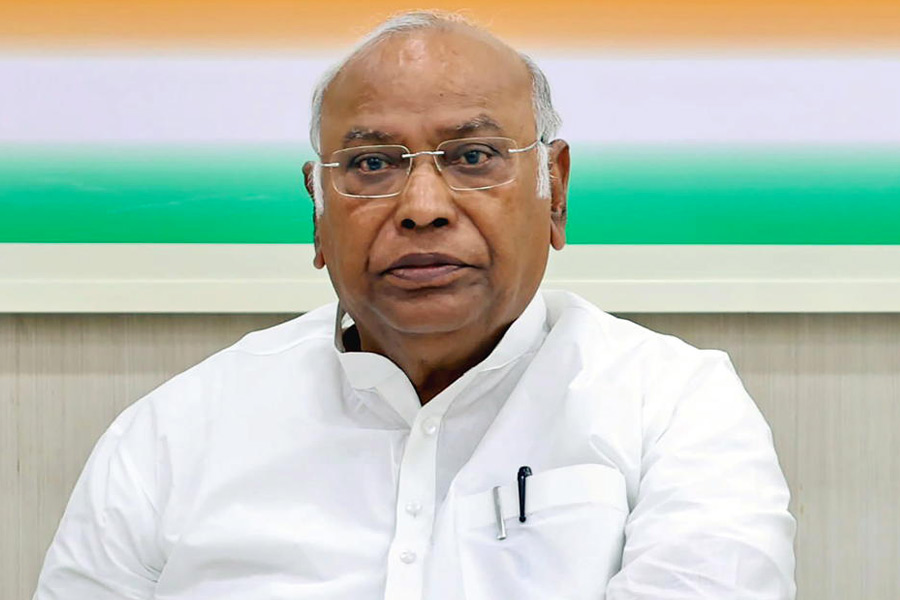 Congress | Mallikarjun Kharge completes 1 year as Congress president,  Congress says it made 'significant progress' under him - Telegraph India