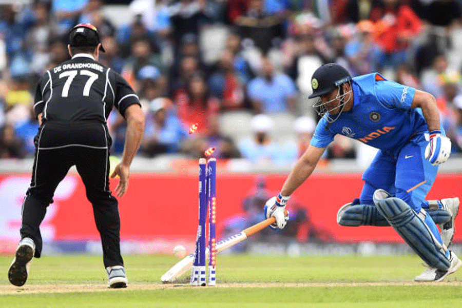 The Run Out Against New Zealand Which Ended Mahendra Singh Dhoni s 