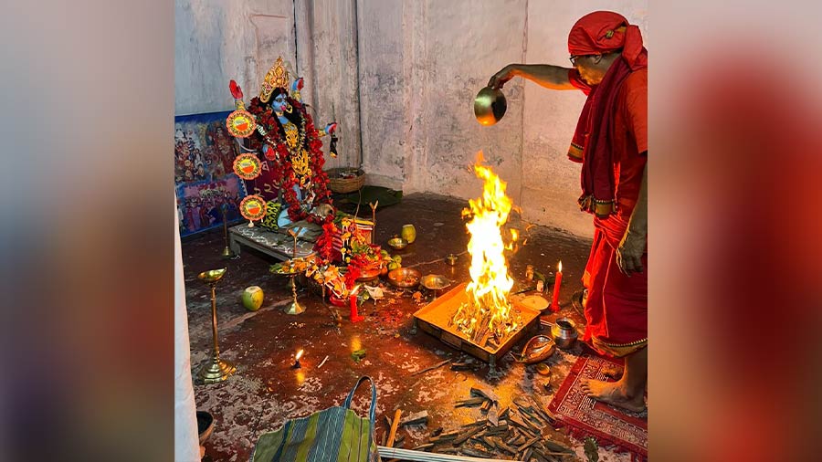 Goddess Lakshmi is worshipped on the Kali Puja day in the Ghosh Nibash of Chandernagore 