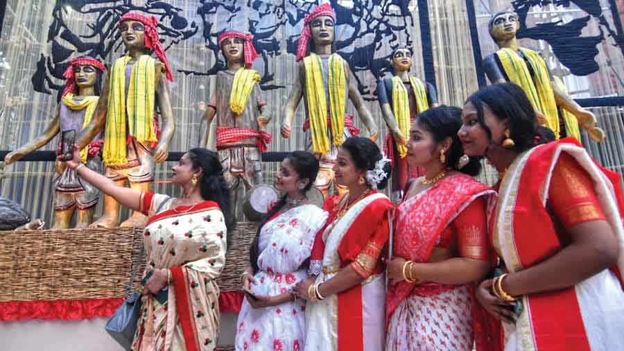 Kolkata News | In Pics: A Lookback At How Kolkata Spent Durga Puja ...