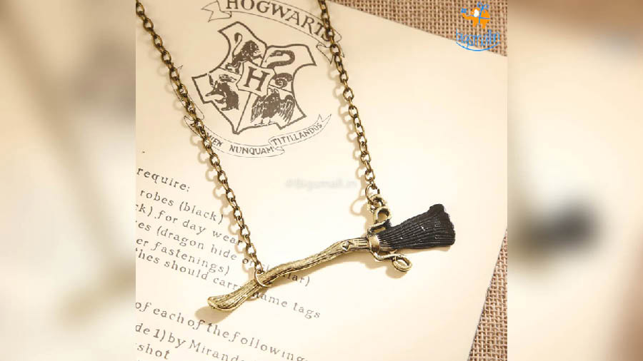 Quidditch Broom Chain