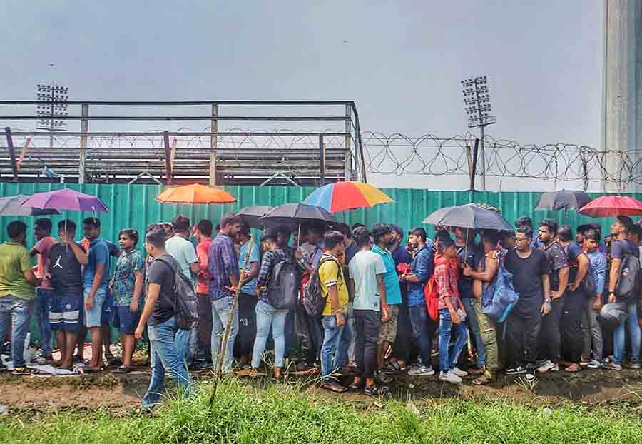 Hundreds of people were seen in long queues to buy tickets for the high-octane Durand Cup final match to be played on Sunday between arch rivals East Bengal and Mohun Bagan 