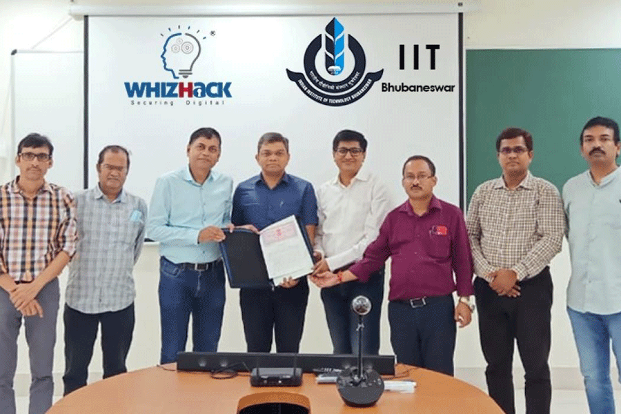 Representatives of IIT Bhubaneswar and Whizhack Technologies Private Limited after signing the MoU.