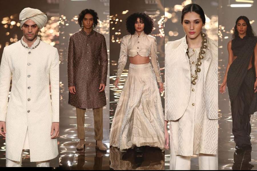 (From left) We loved the safa rims, that completed a few of the looks; The men also had a ‘What jhumka?!’ moment; Kunal also showcased a jacket blouse-and-lehnga set; Kunal’s women were wow in their structured silhouettes and Kunal sent out his first sari on the ramp
