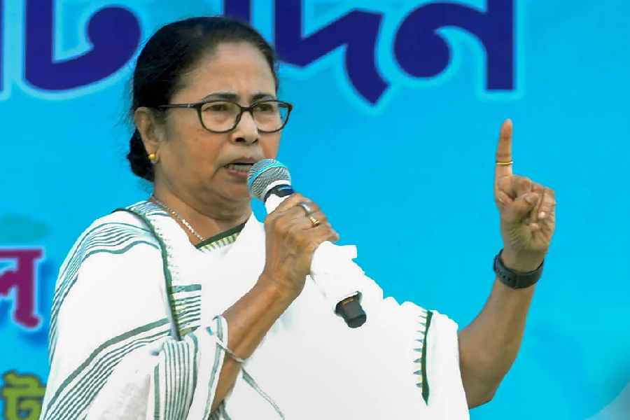 Bharatiya Sakshya Bill | Anti-citizen: Mamata Banerjee on drafts of ...