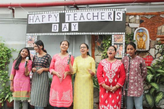 Students of Mahadevi Birla Shishu Vihar showered their love on their beloved teachers with a retro - themed musical programme and various games including Tug of War , Throwball, Crossword etc.