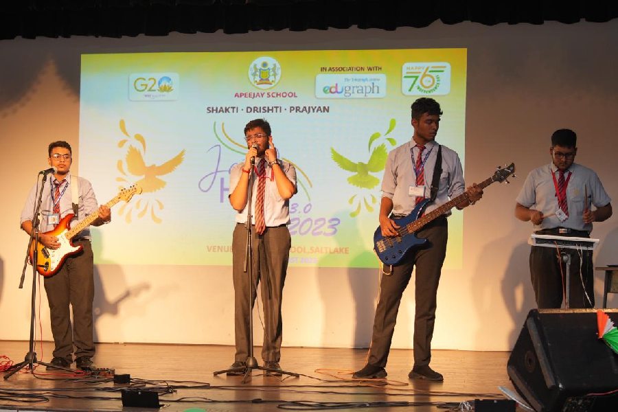 Students perform at the third edition of Jai Hind fest organised by The Apeejay Schools