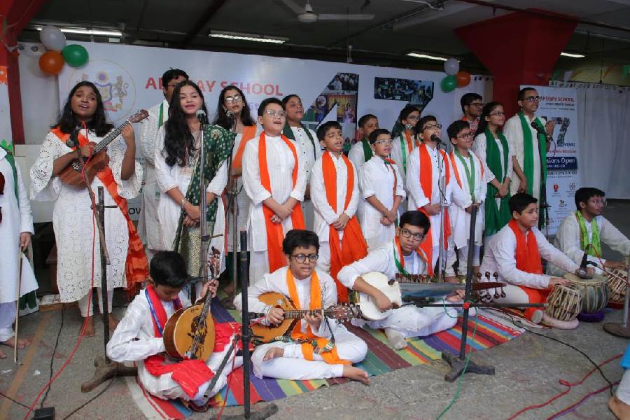 Students perform at the third edition of Jai Hind fest organised by The Apeejay Schools