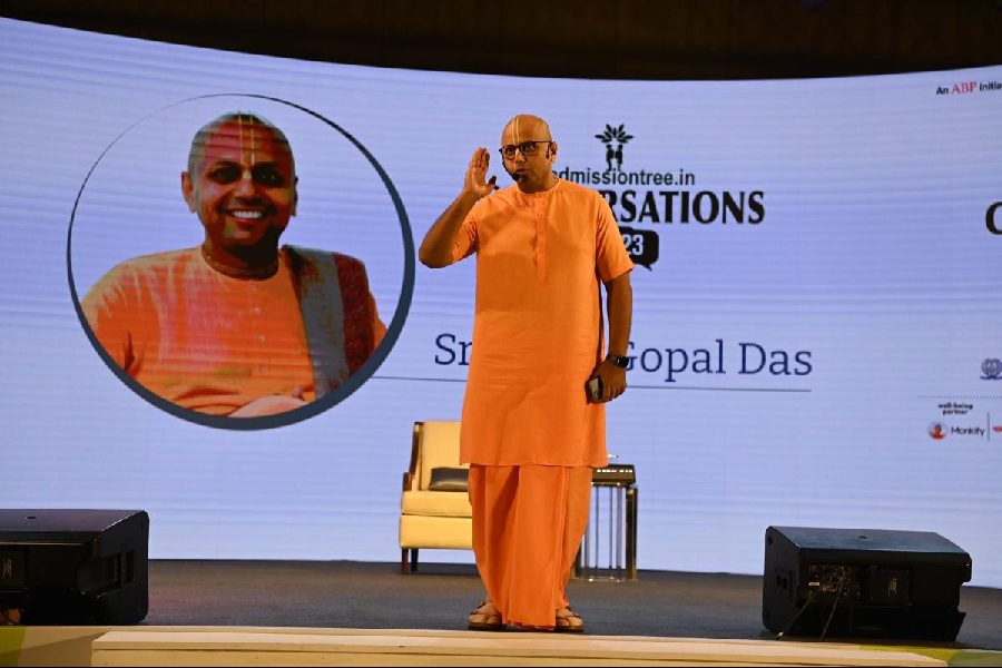 Gaur Gopal Das addresses the audience at the SIP Abacus presents admissiontree.in CONVERSATIONS 2023, partnered by Narayana Group of Schools and The Telegraph, in a city hotel.