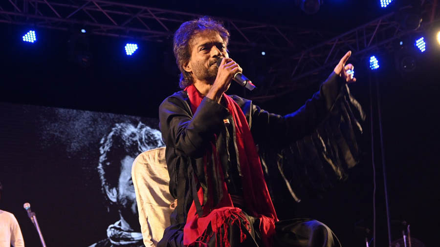 Nachiketa (Chakraborty) had the crowd singing along to his popular numbers