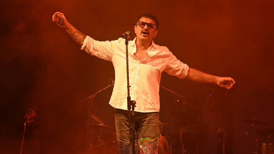 Silajit brought his unique energy to his performance