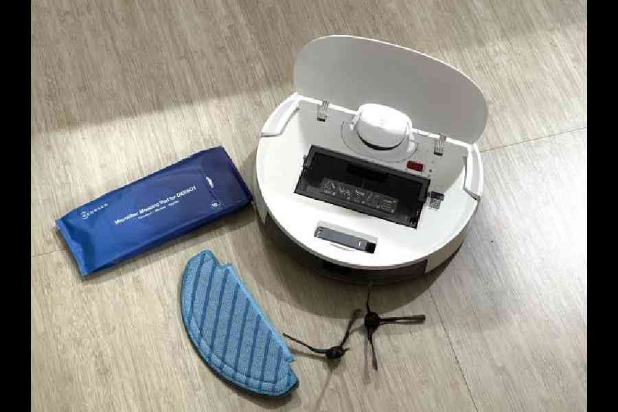 A look at what’s inside the robot vacuum