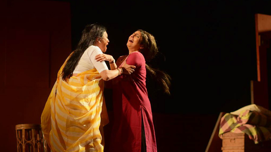 Jhinuk, played by Sharmistha Sarkar (right), catalyses the central conflict of ‘Daayboddho’
