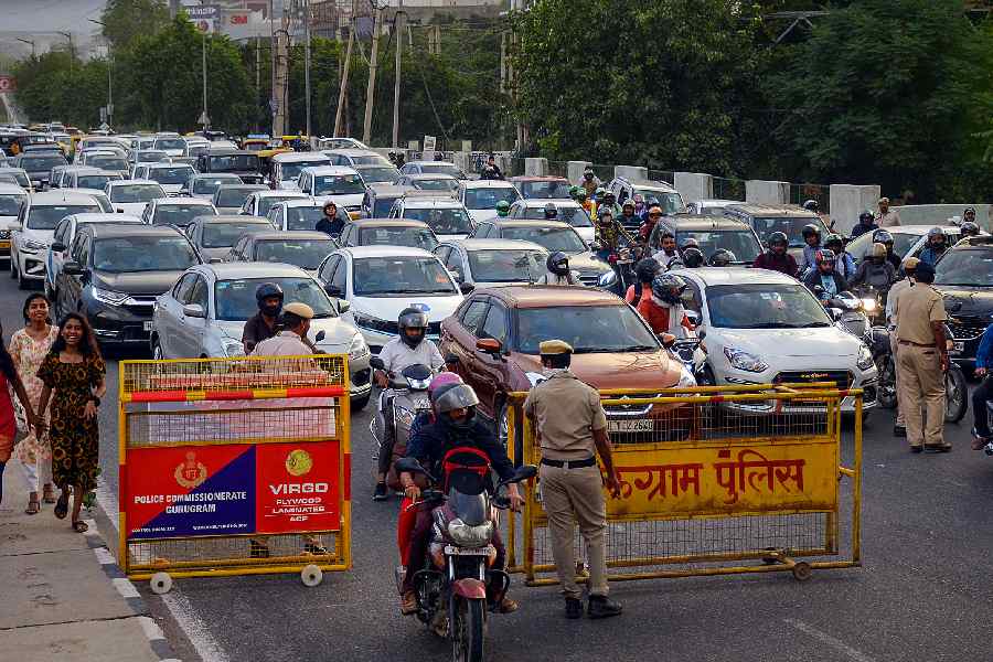 Christmas Preparations in Full Swing Delhi Police Issues Traffic Advisory