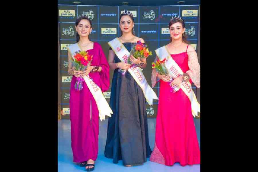 Jayshree Mandal (centre) from Siliguri, Sohana Chakraborty (right) from Jalpaiguri and Tanushree Jana Sarkar from Siliguri won the top spot. All three were declared winners of the coveted pageant. "I never participated to win, my intention was to learn new things and acquire knowledge. Honestly, I didn't know I could win and I thank the other team members and Ushoshi ma'am for it. I learnt a lot of things including how one should present oneself on the stage, the confidence that should be carried and exuded and much more," said Sohana who just completed her graduation from Jalpaiguri AC College of Commerce and is preparing for competitive exams. Siliguri girl Jayshree who has participated in a few pagaents earlier is ecstatic of her win. She said, "I have participated in a lot of pageants but ultimately won here, thanks to everyone who guided me. As I said in the Q&amp;A round, I want to be a successful model and get into acting." 