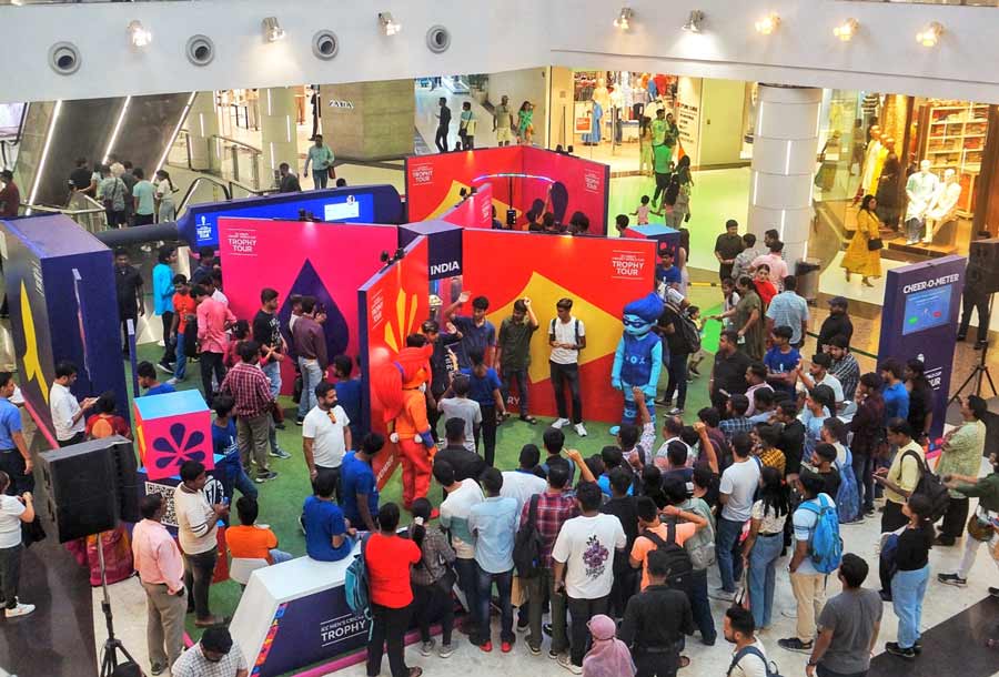 Amidst Pujo shopping, cricket fans and their accompanying friends and family stopped by to catch an exclusive glimpse of the trophy. Man Mohan Bagree, vice-president, South City Group, said, “South City Mall has always tried to promote all sorts of games, especially love for cricket amongst the patrons. We are really thankful to ICC and BCCI for choosing the mall to display the World Cup to Kolkatans. We have seen people coming from all over the city to witness and experience the trophy live and take photos with it”