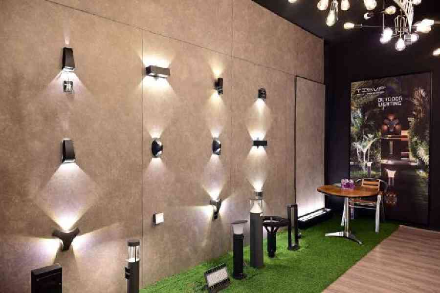 Tisva has a space dedicated to outdoor lighting, including floor and garden lighting