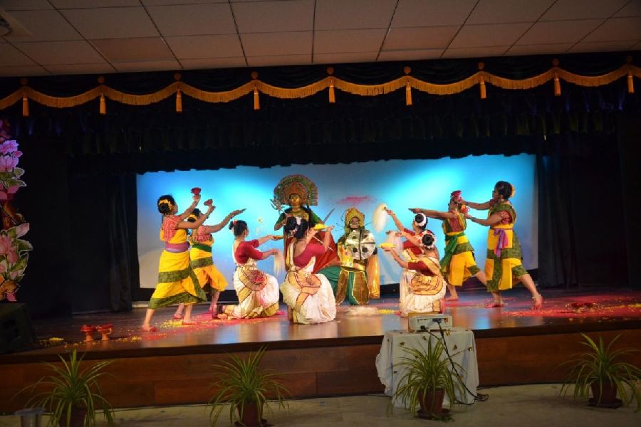 Birla Bharati students present a fusion dance, combining folk and classical dance forms, showcasing the cultural diversity of our nation at their fest