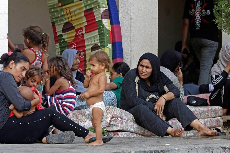 Fighting in Lebanon's Ein el-Hilweh camp has displaced hundreds of Palestinian families, according to the UN