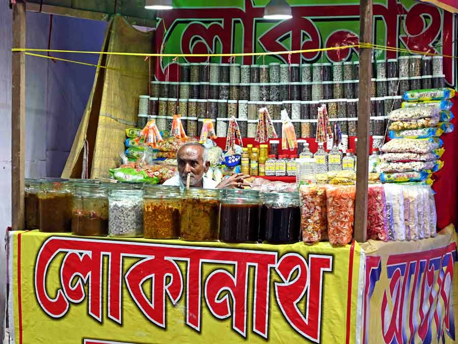  What’s a mela without food? Stalls selling snacks apart, you can stock up on a variety of pickles