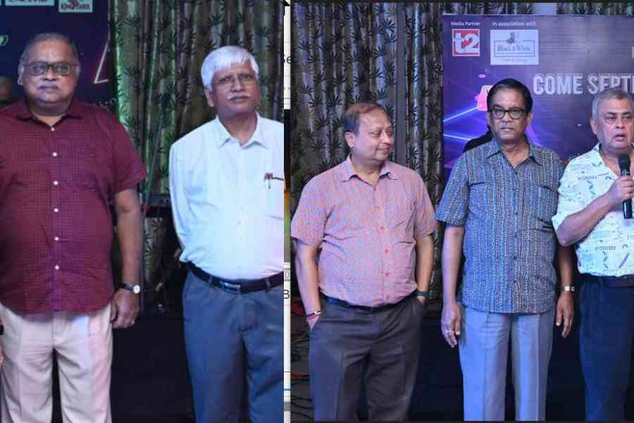 (l-r) Calcutta Club’s finance chairman Argha Mitra and fund-raising chairman Pradeep Nemani.  Past president of Calcutta Club, Indranil Ghosh, legal chairman Prasanta K. Dutt and current president Dr Abhijit Ghosh. “Our intent is to bring back a long-lost traditional programme into the fold and this evening being the first one of this year will set the tone rightly,” said Dr Ghosh
