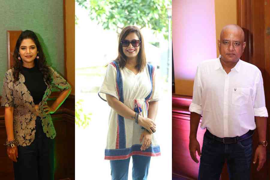 (l-r) Sudipta Chakraborty, Iman Chakraborty, Arun Roy
