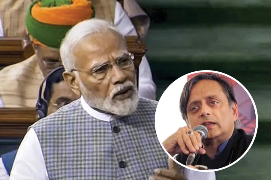 Shashi Tharoor | PM Modi Was 'selective' In His Parliament Speech, Didn ...