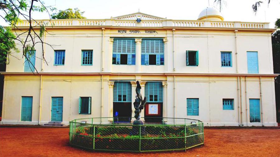 A building of Visva-Bharati University 
