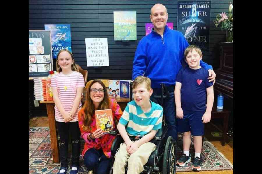 (L-R) Cora, Jamie Sumner, Charlie, Jody, and Jonas