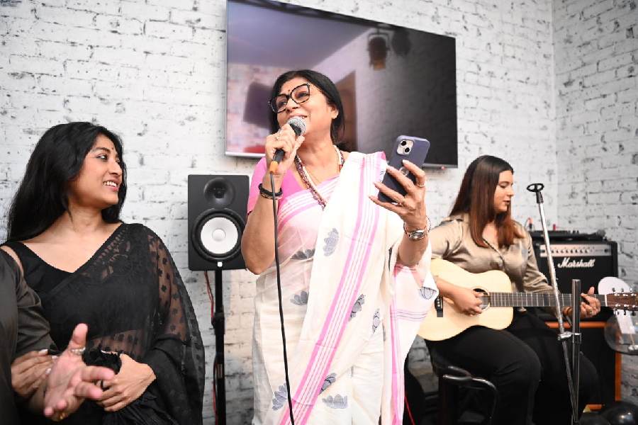 Rupa on song