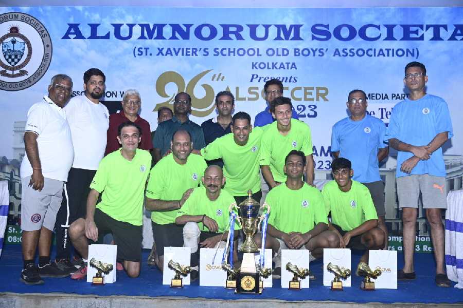 Allan Futado’s team won the golden plate
