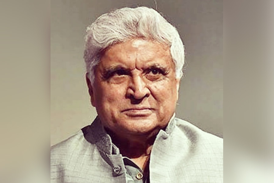 Javed Akhtar To Be Felicitated With Padmapani Lifetime Achievement ...