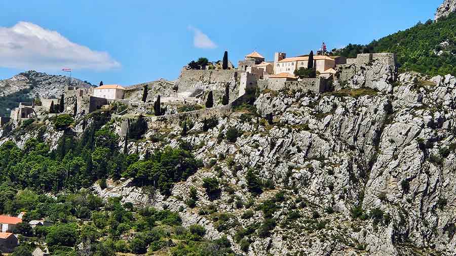 Thronies also make the trek to the imposing Tvrdava Klis (in picture) 