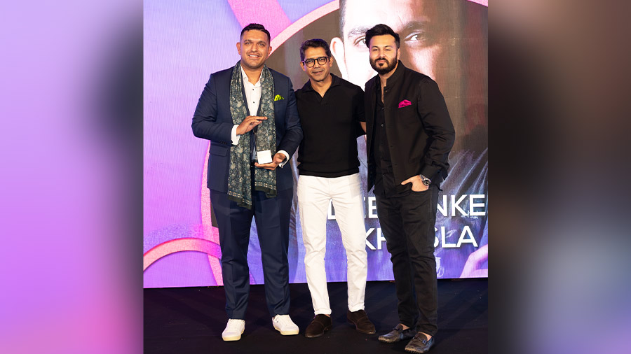 Deepanker Khosla with his award on stage. ‘FoodSuperstars will always be about the chefs. While we release a list each year, the community we are building is equally important,’ said (far right) Raaj Sanghvi, CEO, Culinary Culture
