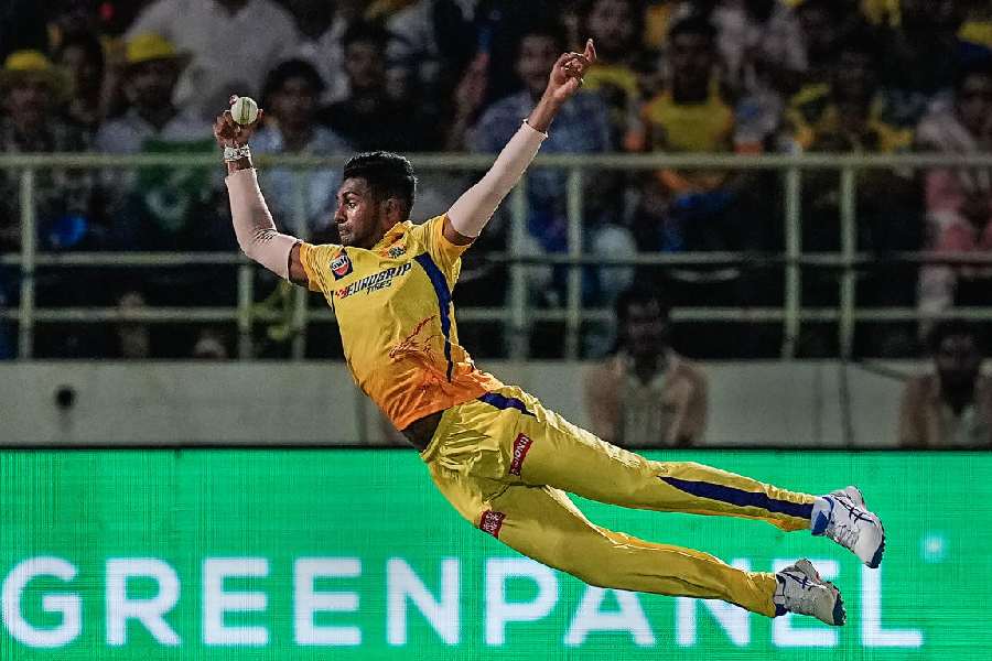 CSK's Matheesha Pathirana takes a flying catch to dismiss David Warner on Sunday
