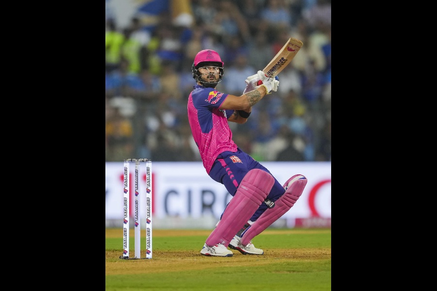  Rajasthan Royals' No. 4 batter Riyan Parag takes the team to win in the low-scoring match at the Wankhede on Monday. He made a 39-ball.54.