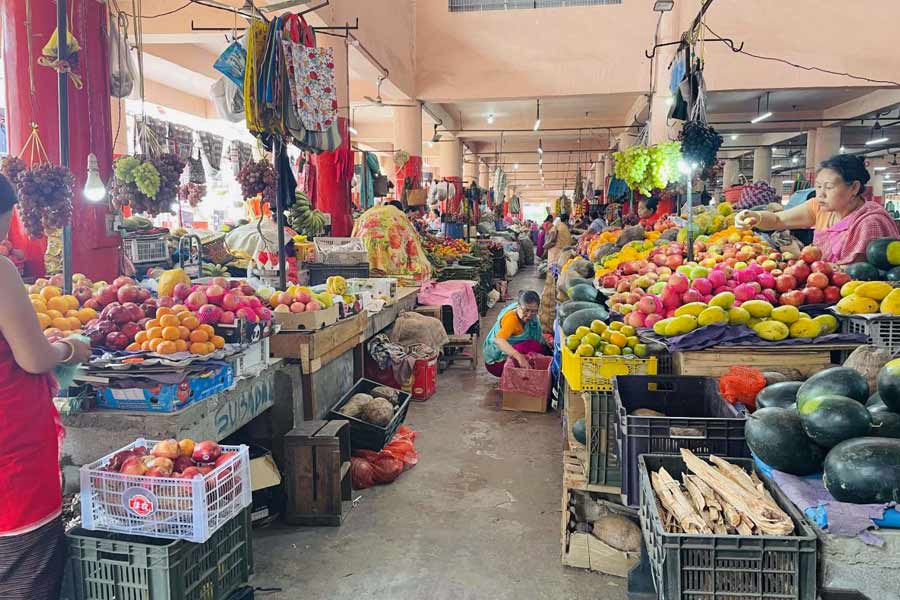 Manipur | Nation forgot Manipur:Traders at world's only women-run ...