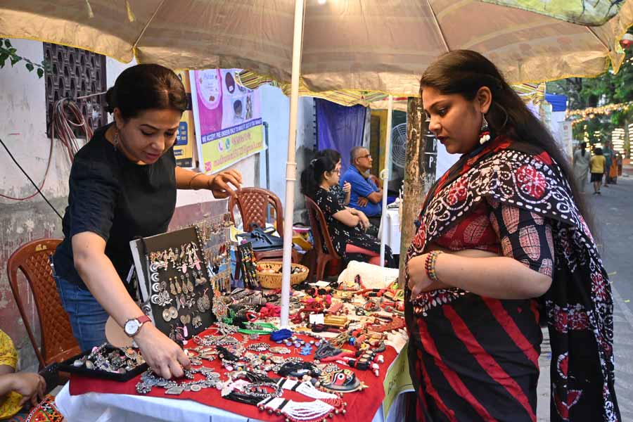 ‘During this time, people want to give gifts to each other. Our festival allows people to do that while also giving small businesses a chance to enhance themselves and reach out to a wider audience,’ said Ashmita Banerjee, the founder of Kalakaar Project 
