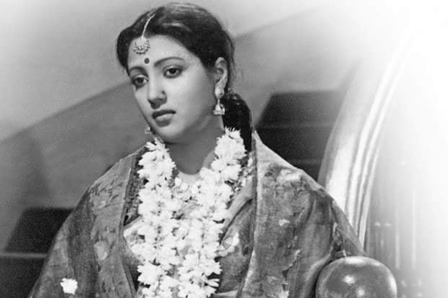 Suchitra Sen | Sometimes A Homebody, Sometimes A Diva: The Many Shades ...