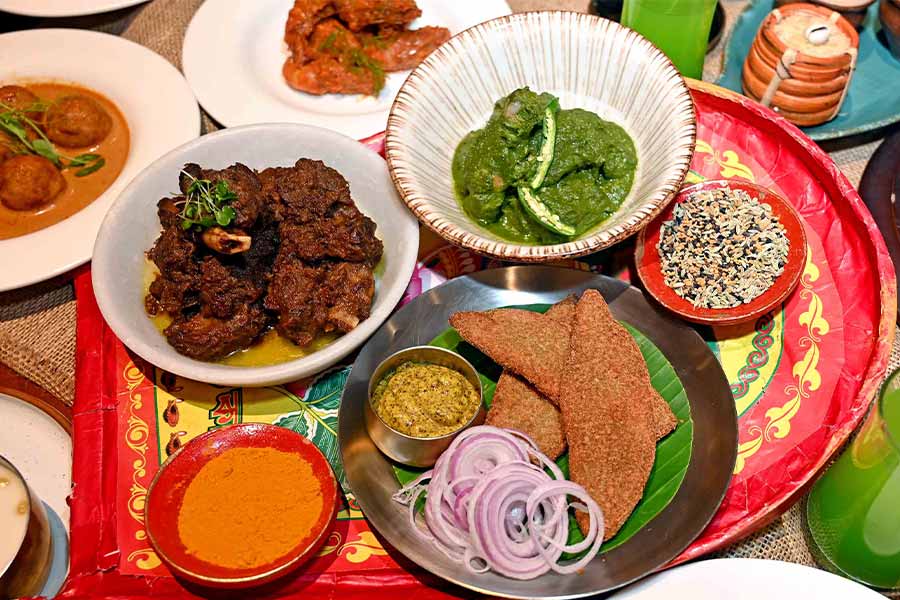 Kosha Mangsho, Kancha Lonka Murgi and Calcutta Fish Fry