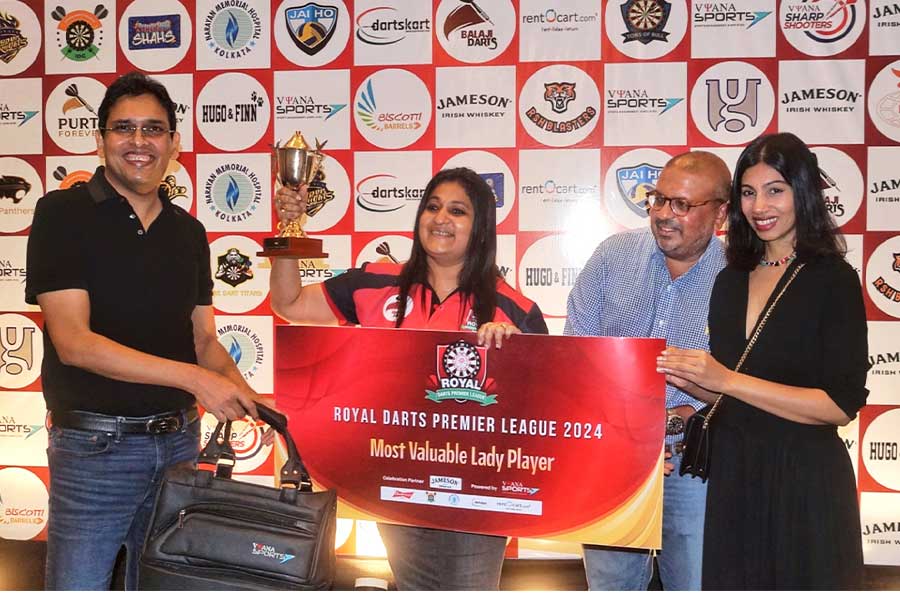 Swati Agarwal (second from left) receives her accolade as the Most Valuable Lady Player at this year’s RDPL 