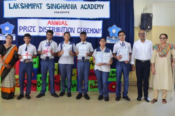 General Proficiency 1 winners of the secondary and senior secondary section with Director Meena Kak and Coordinators  Manidipa Lahiri and Soumyo Ghosh. 