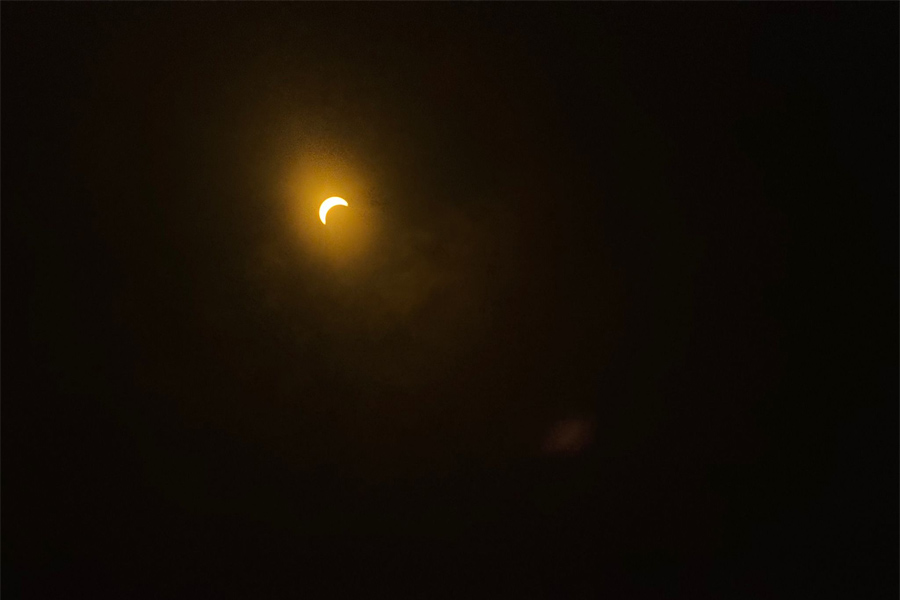 Flemington, New Jersey, USA: ‘I experienced the whole episode from my kitchen window and deck. Here, we witnessed a 85 to 90 per cent eclipse. We could suddenly feel the temperature drop and it was dark all around. It was surreal to say the least,’ shared Mitra Mandal 