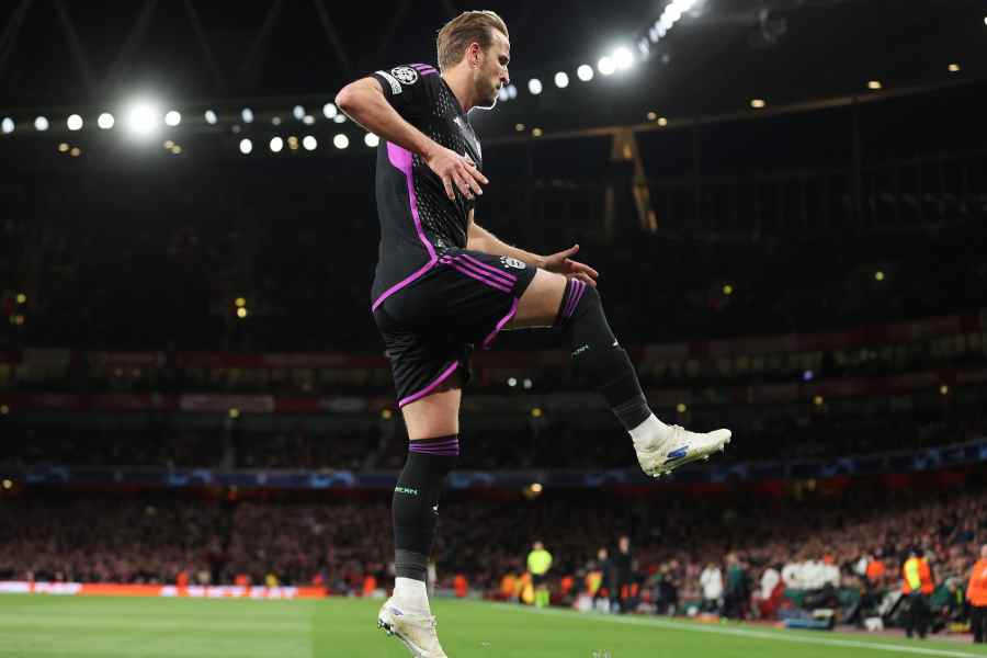 UEFA | Champions League: Harry Kane returns to haunt Arsenal as Bayern ...