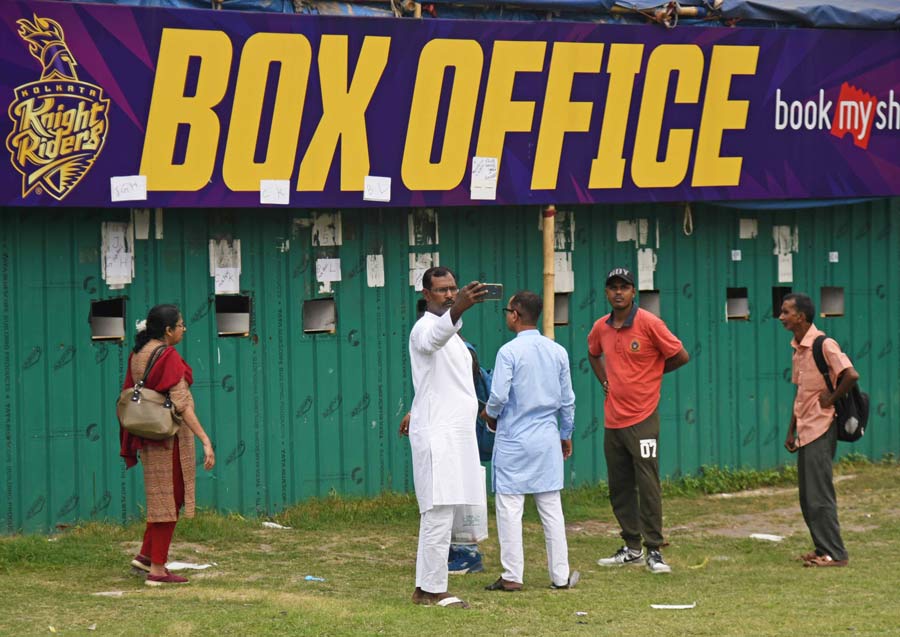 Fans wait at the IPL ticket counter at Maidan to buy tickets for the Kolkata Knight Riders versus Lucknow Super Giants match at the Eden Gardens on April 14  